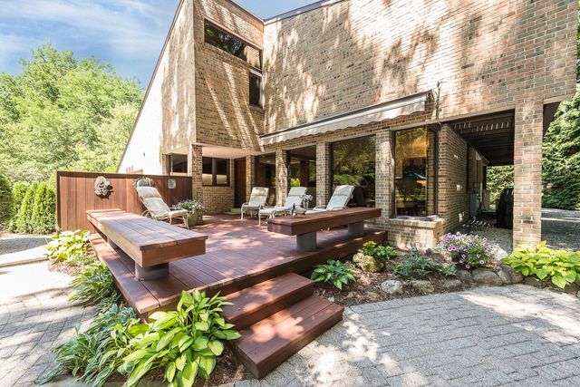 2980 Devonshire Road, Ann Arbor, MI 48104