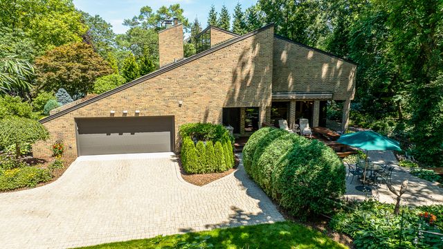 2980 Devonshire Road, Ann Arbor, MI 48104