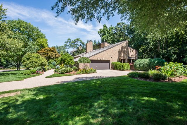 2980 Devonshire Road, Ann Arbor, MI 48104