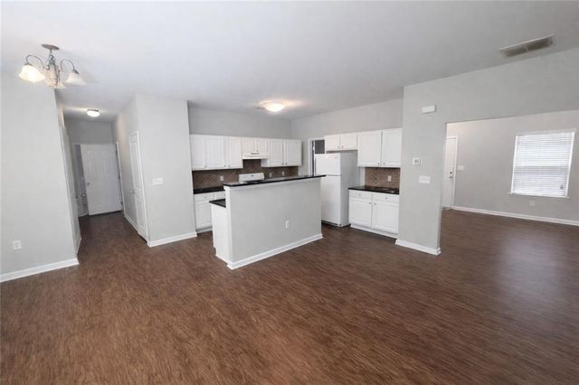 2100 Stonebrook Drive, Austell, GA 30106