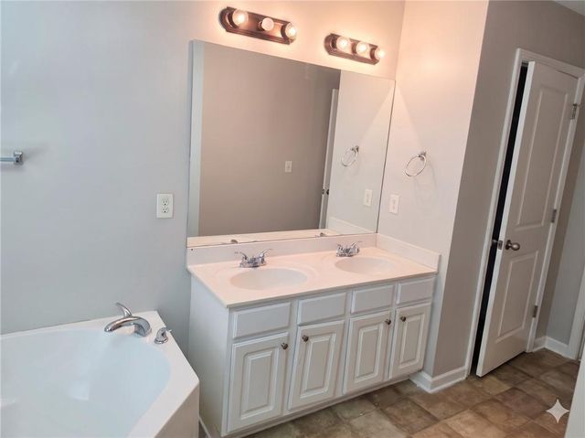2100 Stonebrook Drive, Austell, GA 30106