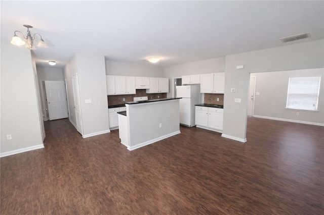 2100 Stonebrook Drive, Austell, GA 30106