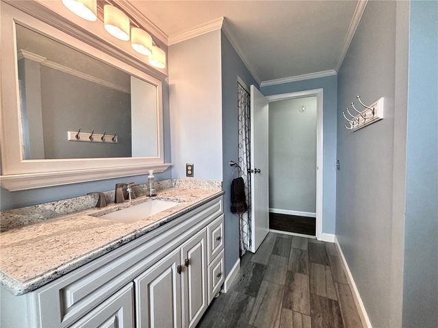 78 Bru Mar Drive, Gates, NY 14606