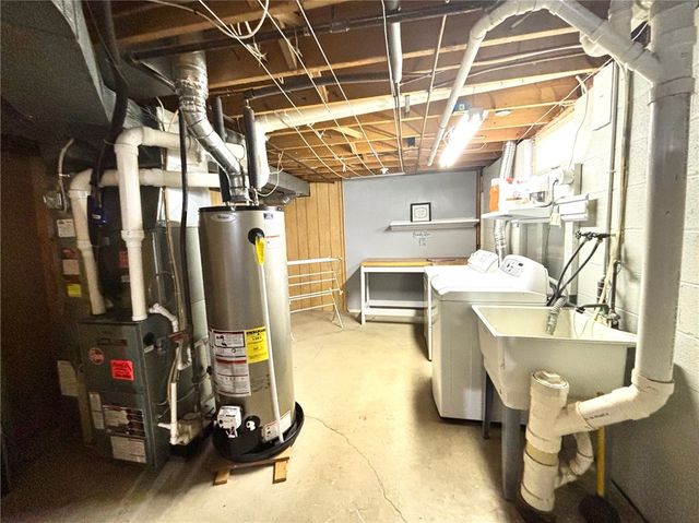 78 Bru Mar Drive, Gates, NY 14606