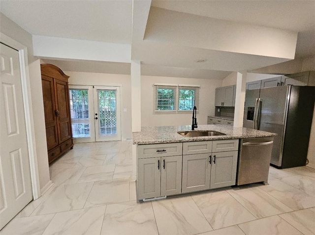 3753 N Grand Avenue, Kansas City, MO 64116