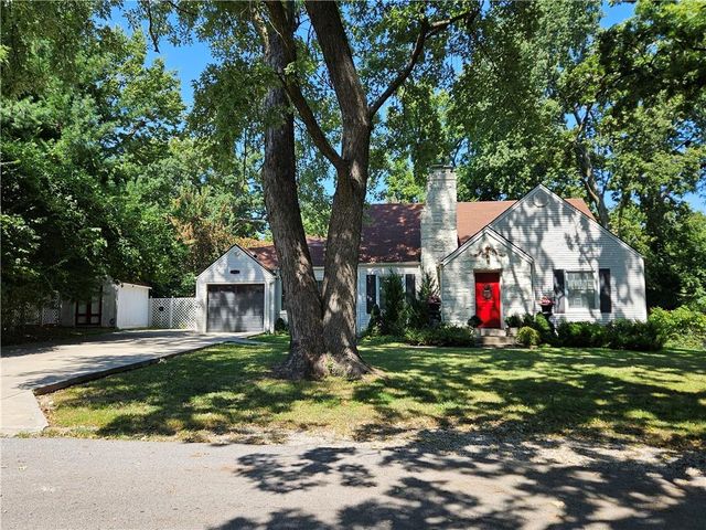 3753 N Grand Avenue, Kansas City, MO 64116