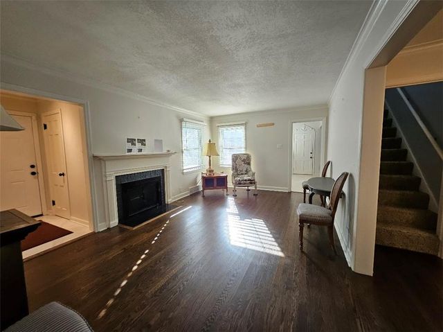 3753 N Grand Avenue, Kansas City, MO 64116