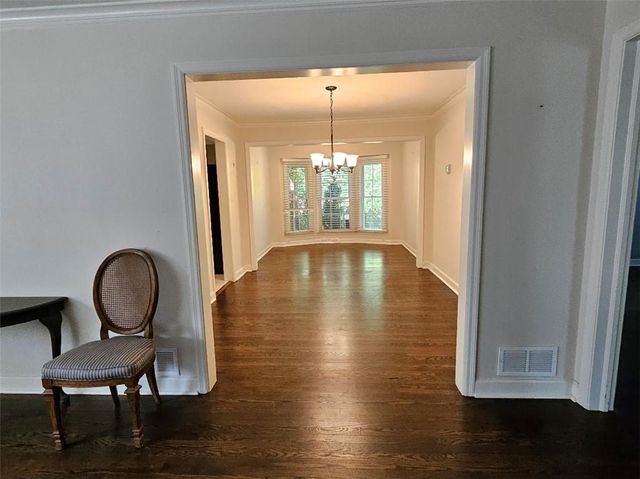 3753 N Grand Avenue, Kansas City, MO 64116
