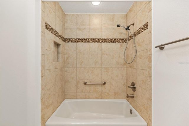 1953 YEARLING WAY, The Villages, FL 32163