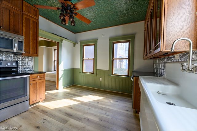 4209 Woodbine Avenue, Cleveland, OH 44113