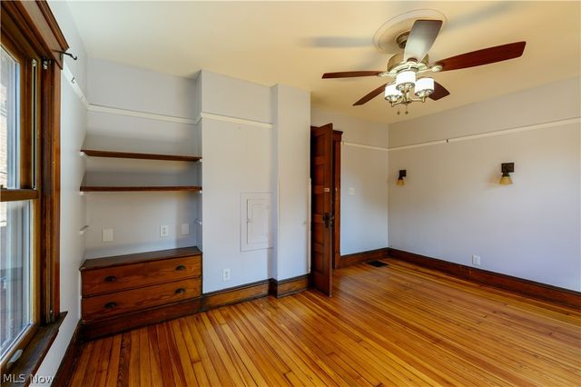 4209 Woodbine Avenue, Cleveland, OH 44113