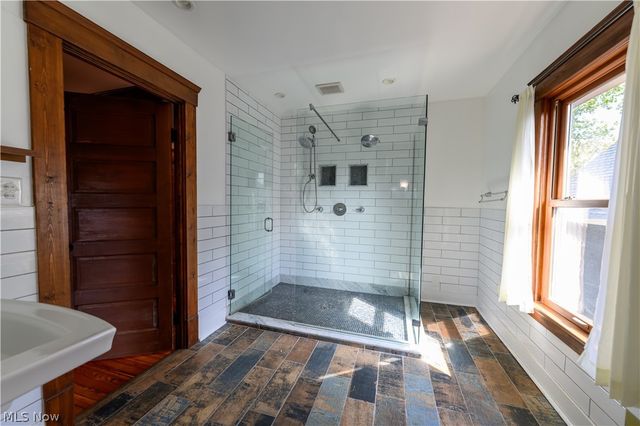 4209 Woodbine Avenue, Cleveland, OH 44113