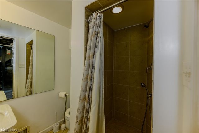 4209 Woodbine Avenue, Cleveland, OH 44113