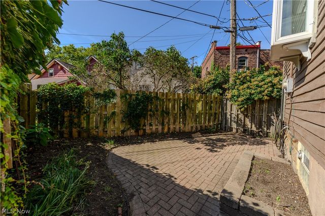 4209 Woodbine Avenue, Cleveland, OH 44113