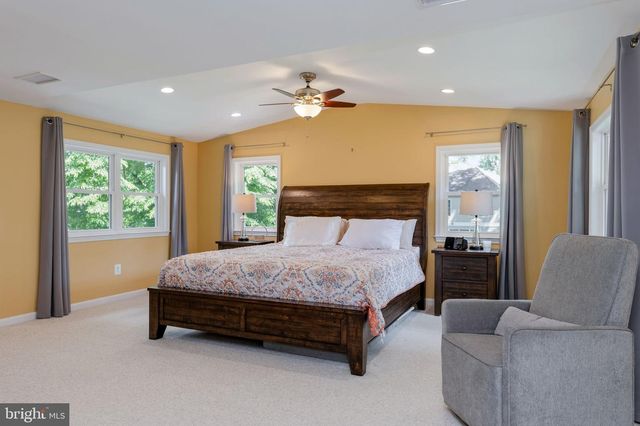 4025 MAPLE ST, Fairfax, VA 22030