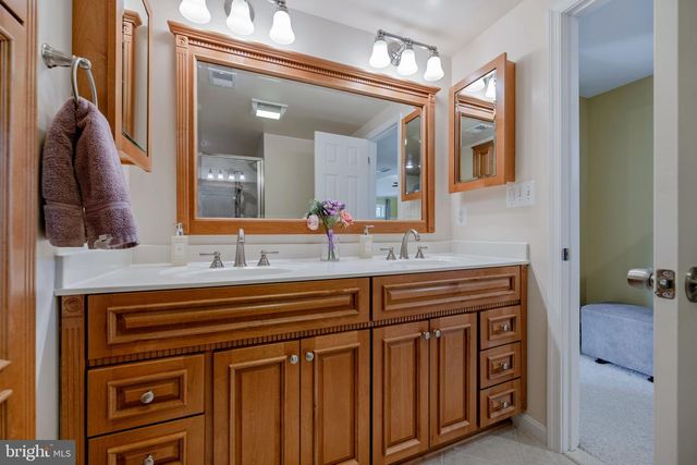 4025 MAPLE ST, Fairfax, VA 22030