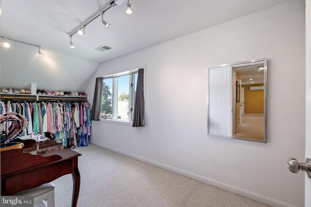 4025 MAPLE ST, Fairfax, VA 22030