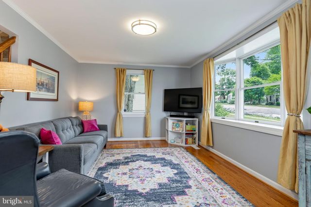 4025 MAPLE ST, Fairfax, VA 22030