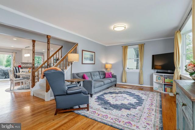 4025 MAPLE ST, Fairfax, VA 22030