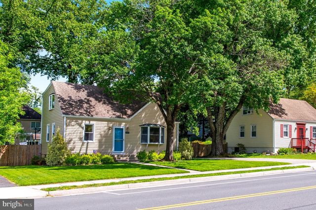 4025 MAPLE ST, Fairfax, VA 22030