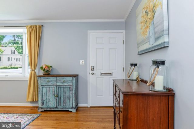 4025 MAPLE ST, Fairfax, VA 22030