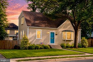 4025 MAPLE ST, Fairfax, VA 22030