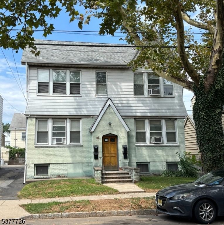 267 N 17Th St, Bloomfield Twp., NJ 07003