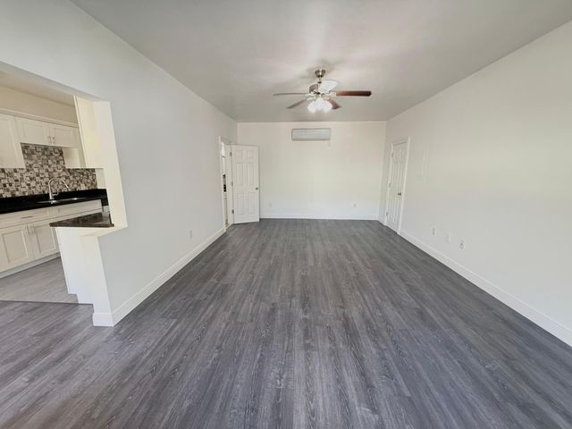 815 Upland Road 7, West Palm Beach, FL 33401