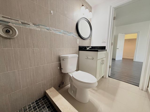 815 Upland Road 7, West Palm Beach, FL 33401