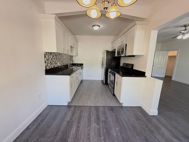 815 Upland Road 7, West Palm Beach, FL 33401