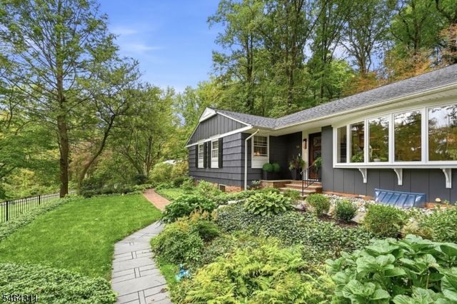 14 Indian Head Road, Morris Twp., NJ 07960