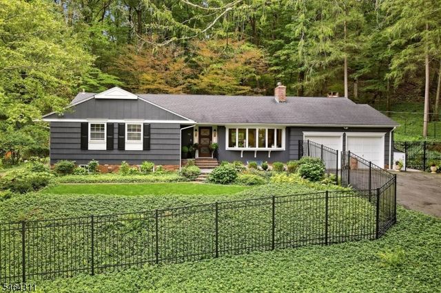 14 Indian Head Road, Morris Twp., NJ 07960