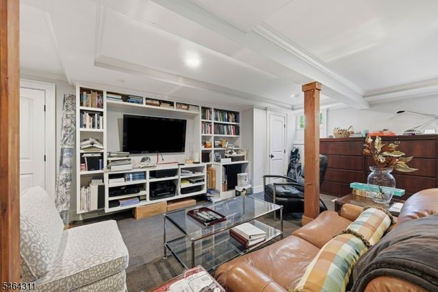 14 Indian Head Road, Morris Twp., NJ 07960