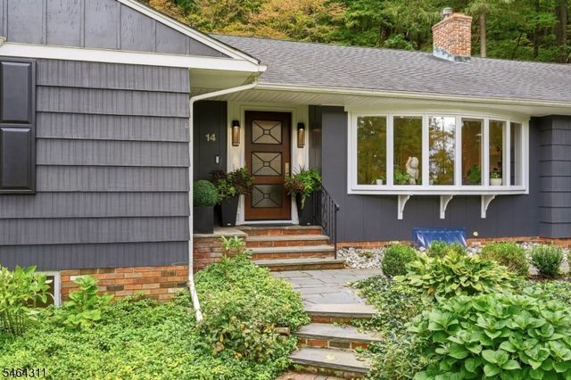 14 Indian Head Road, Morris Twp., NJ 07960