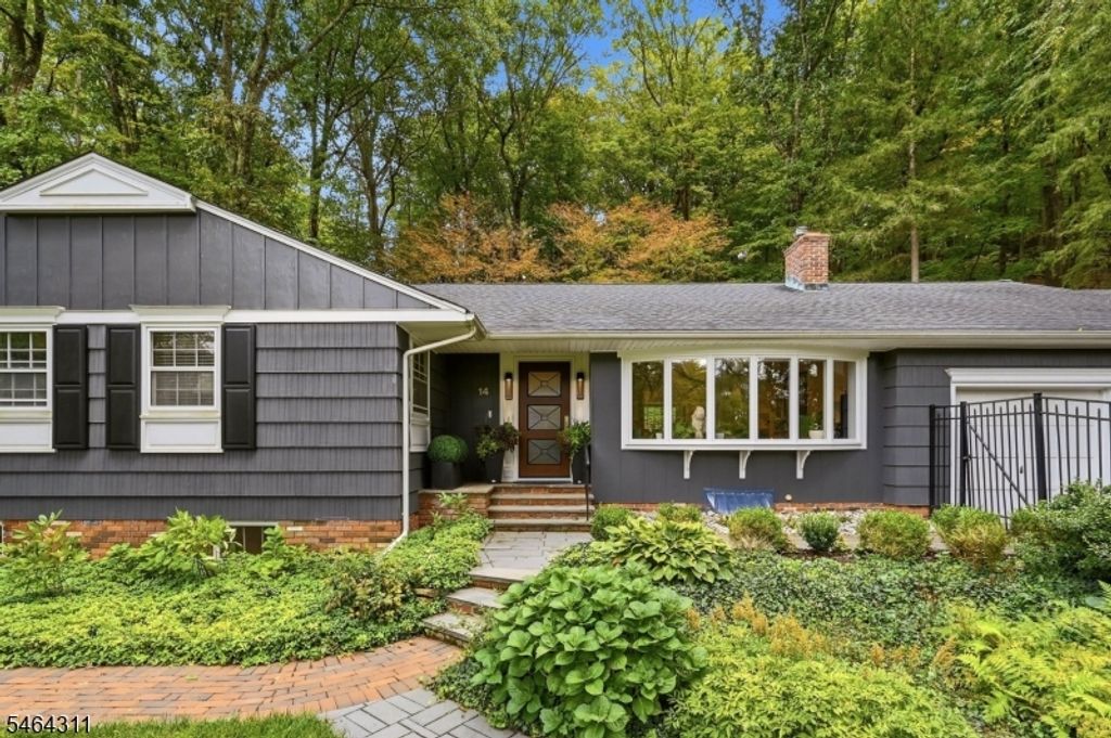 14 Indian Head Road, Morris Twp., NJ 07960
