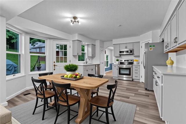 302 Cosette Drive, Cranberry Twp, PA 16066