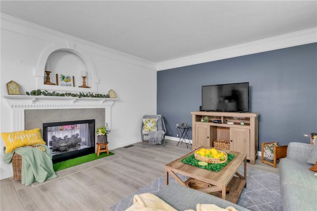 302 Cosette Drive, Cranberry Twp, PA 16066