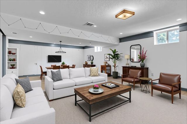 302 Cosette Drive, Cranberry Twp, PA 16066