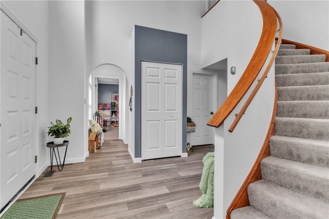 302 Cosette Drive, Cranberry Twp, PA 16066