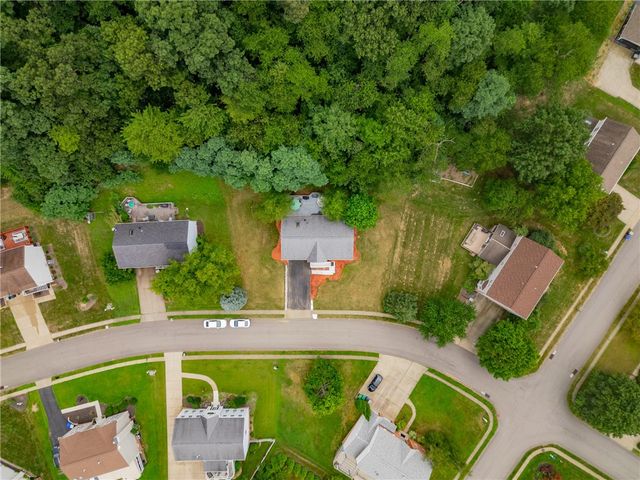 302 Cosette Drive, Cranberry Twp, PA 16066