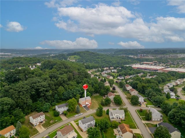 302 Cosette Drive, Cranberry Twp, PA 16066