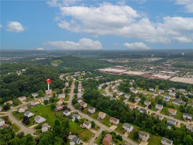 302 Cosette Drive, Cranberry Twp, PA 16066