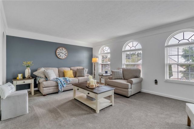 302 Cosette Drive, Cranberry Twp, PA 16066