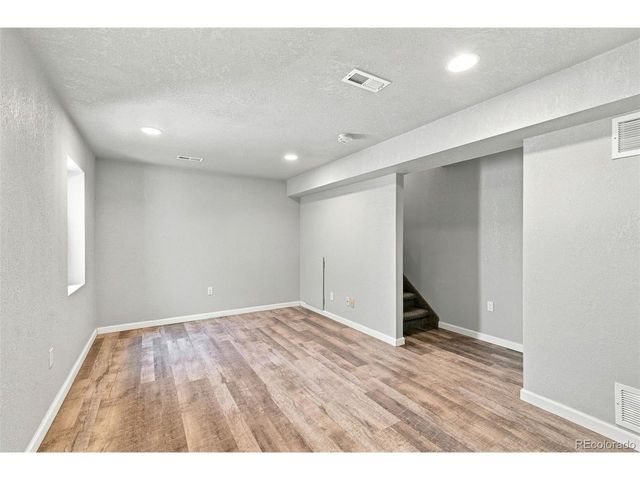 8312 S Upham Way, Littleton, CO 80128
