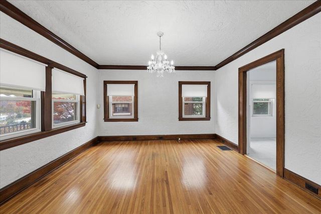 1057 Hamilton Road, Park Hills, KY 41011