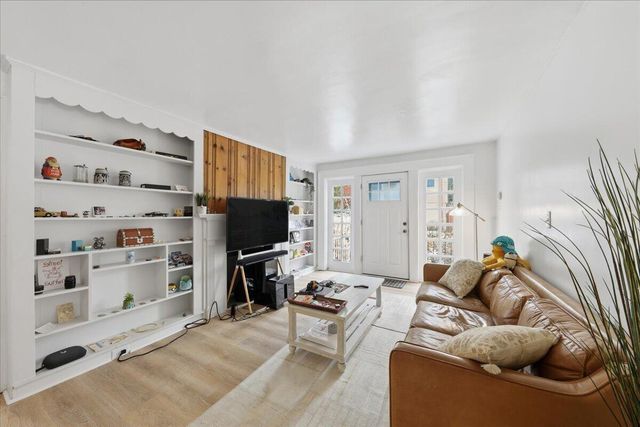 1057 Hamilton Road, Park Hills, KY 41011