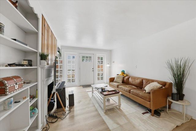 1057 Hamilton Road, Park Hills, KY 41011