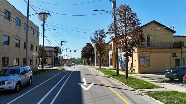 318 Ferry Avenue, Niagara Falls, NY 14301