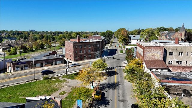 318 Ferry Avenue, Niagara Falls, NY 14301