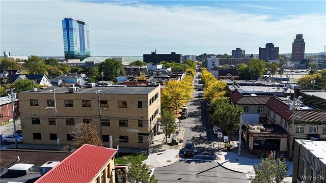 318 Ferry Avenue, Niagara Falls, NY 14301